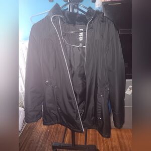 INTL d.e.t.a.i.l.s Women's Black Radiance Hooded Water Resistant Jacket Medium